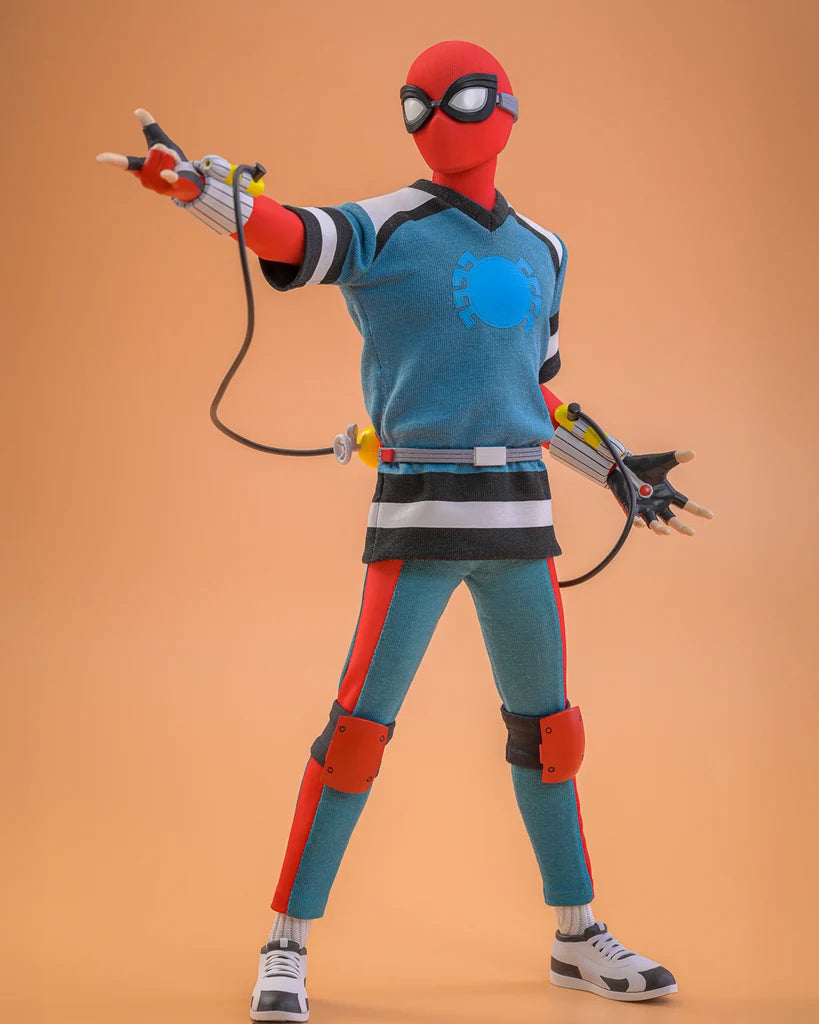 Hot Toys Your Friendly Neighborhood Spider Man Spider Man (Homemade Suit) 1/6th scale Collectible Figure HS07