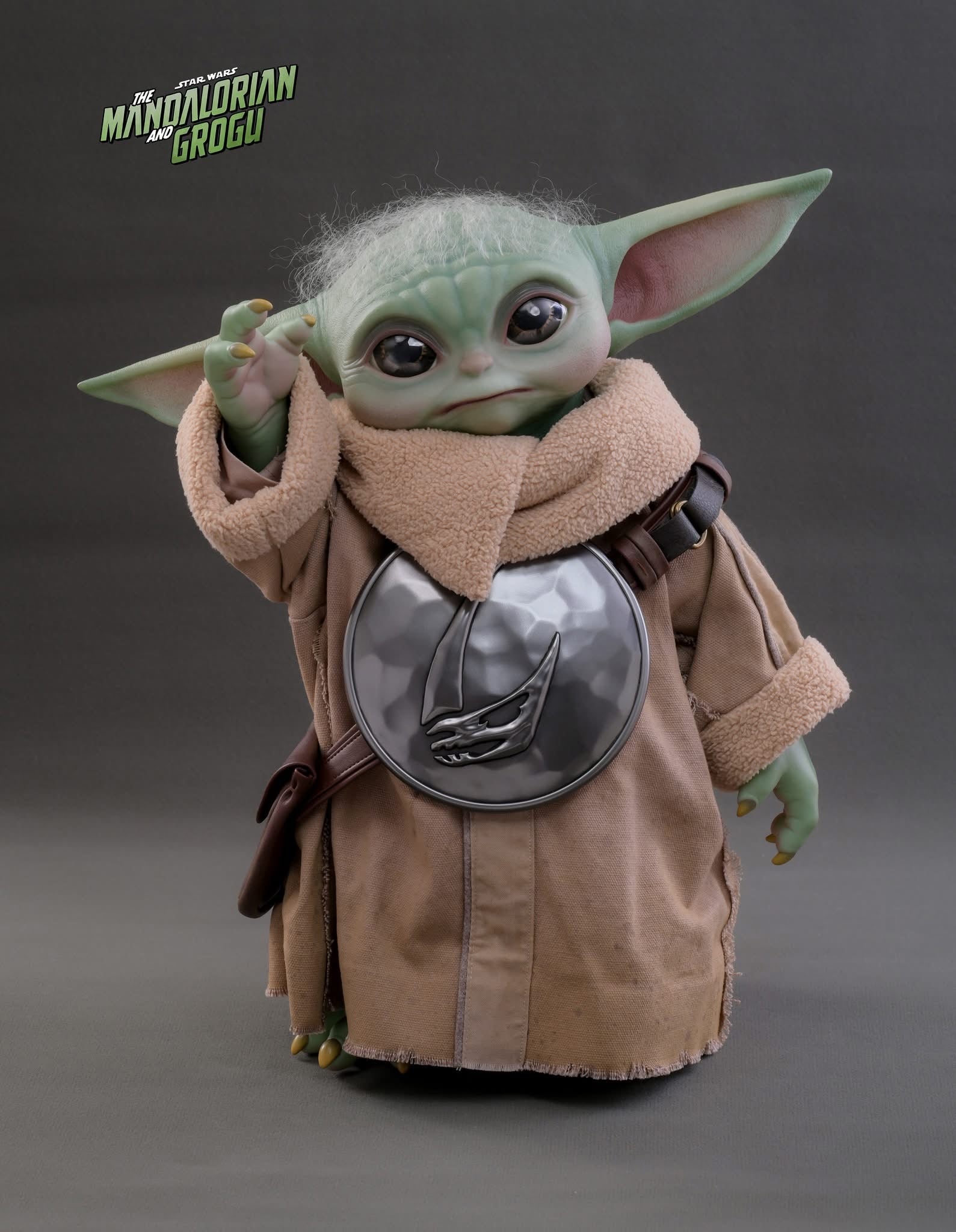 Hot Toys Star Wars: The Mandalorian & Grogu™ Grogu™ Life-size