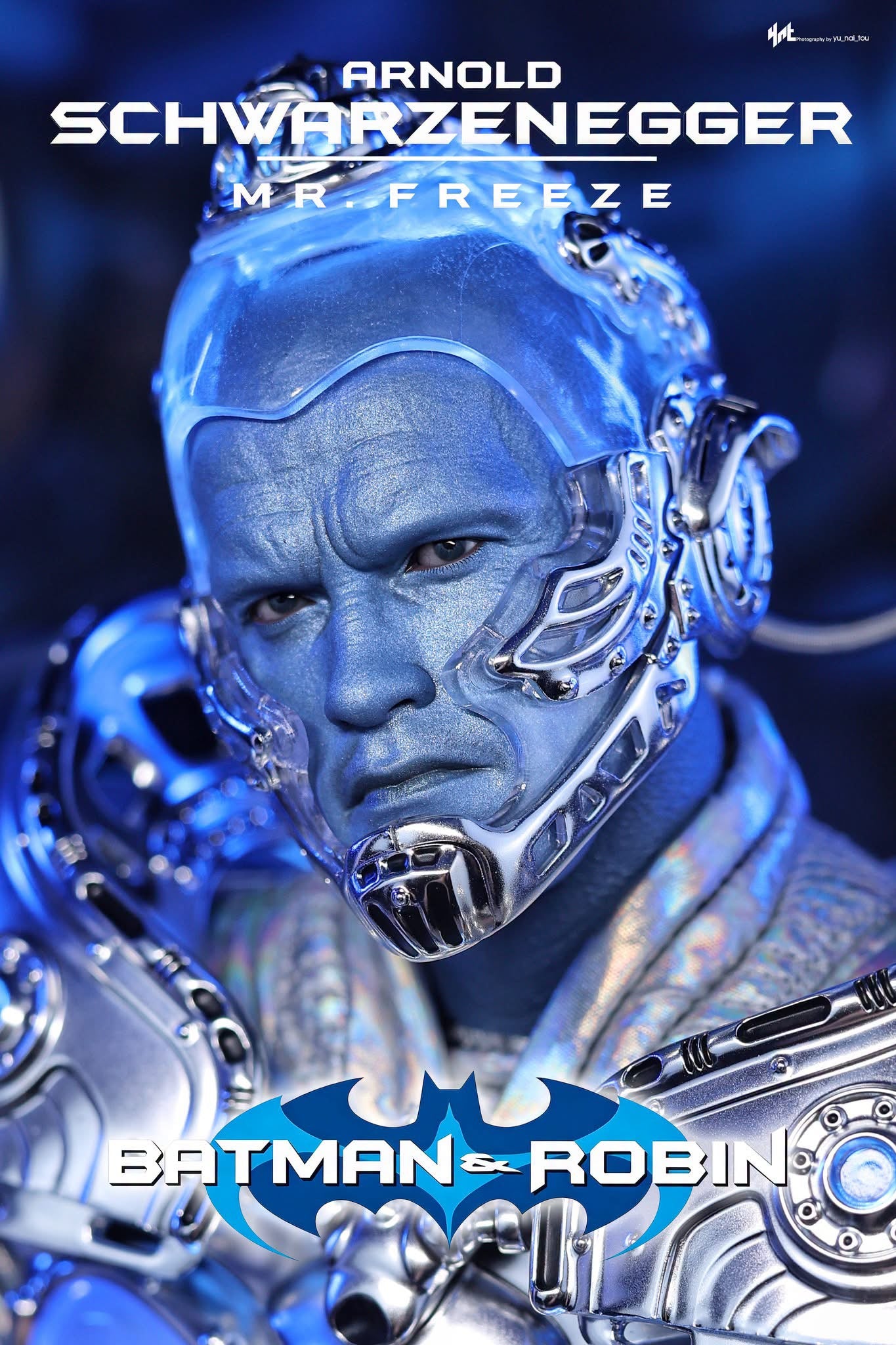 Hot Toys Batman & Robin: Mr. Freeze 1/6th scale Collectible Figure (Regular Version) MMS799
