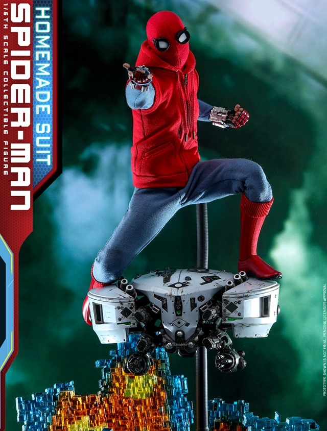 Hot Toys Spiderman-Spiderman Homemade Suit MMS552 1/6 Scale Figure