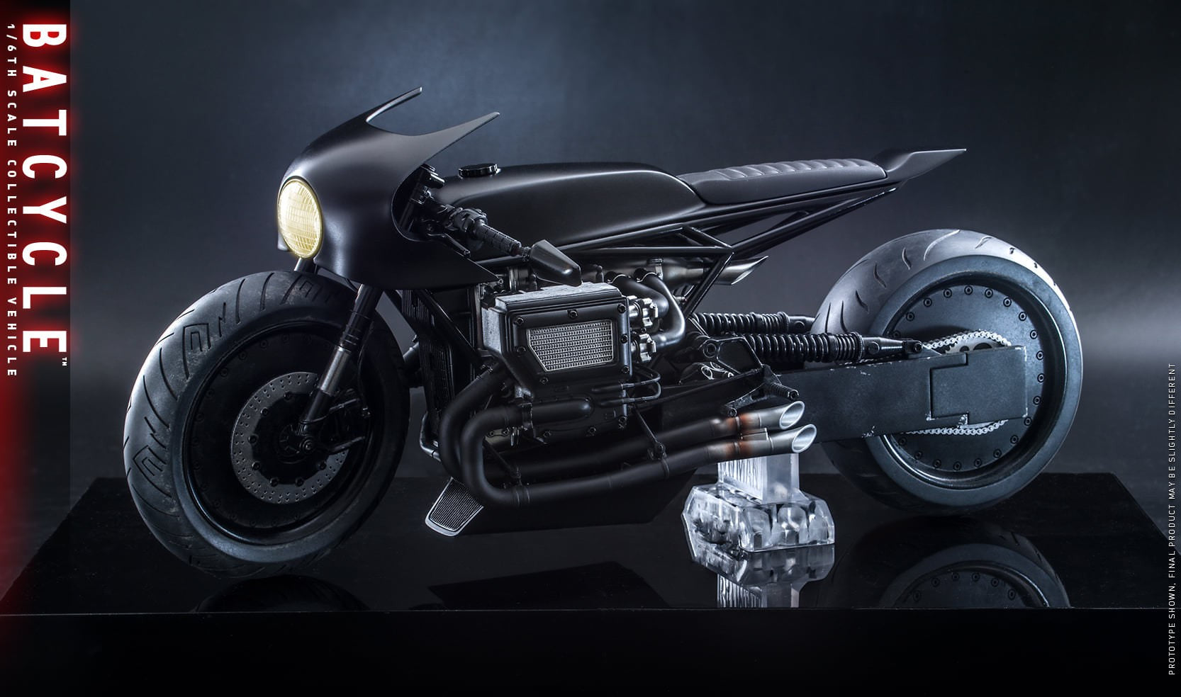 Hot Toys DC–DC The Batman Batcycle MMS642 1/6 Scale Figure