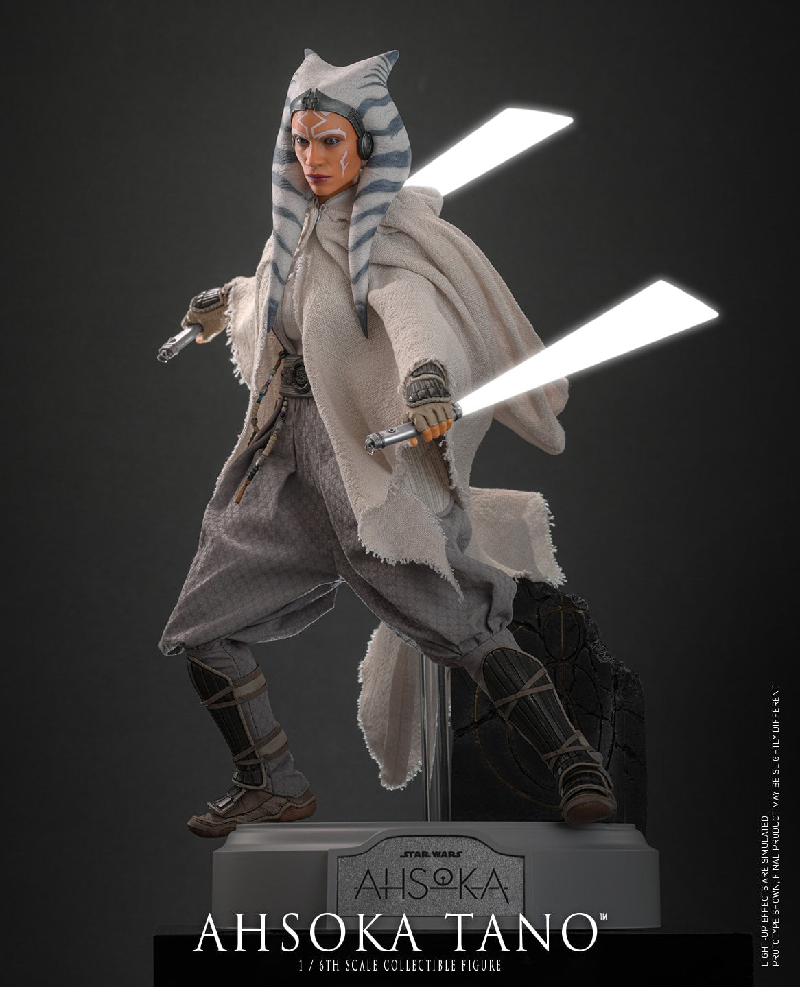Hot Toys Star Wars– Star Wars Ahsoka Ahsoka Tano TMS118 1/6 Scale Figure